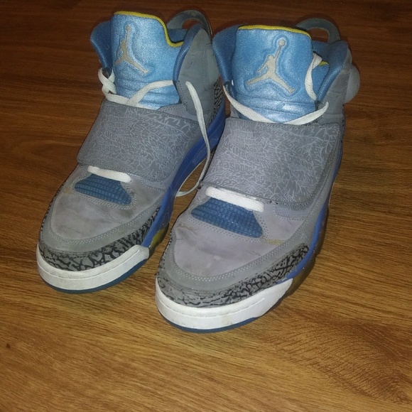 Jordan shoes for men size 12 - Picture 1 of 3